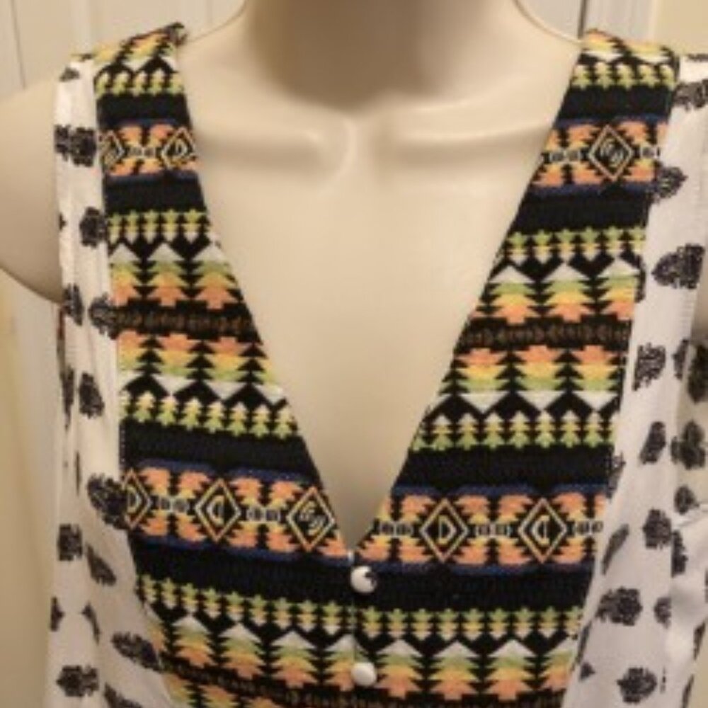 Bundle of 2!! Umgee babydoll Mini Dresses (both size small) - Picture 7 of 9